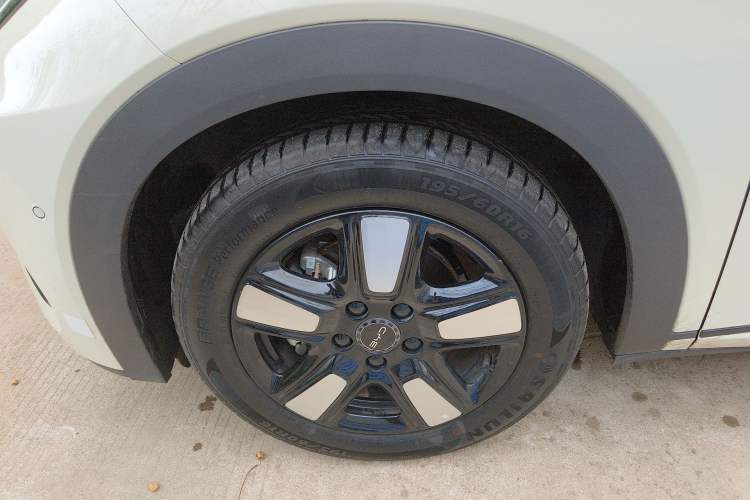 Used BYD Dolphin 2025 Intelligent Driving Version 410 km Fashion Edition
