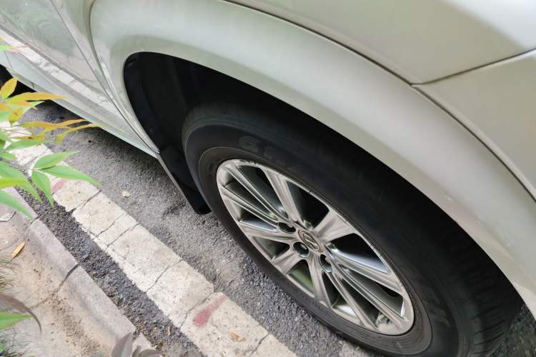 Used Lexus NX 2016 200 Special Limited Edition Right Front Wheel Hub