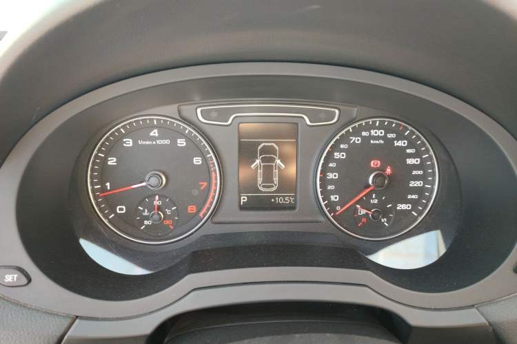 Used Audi Q3 2015 35 TFSI Millionth Anniversary Intelligent Edition Instrument Cluster