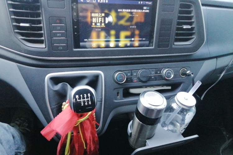 Used SAIC MAXUS Xintu V80 2024 Aotuntong 6MT Long-Wheelbase Mid-Roof Model 147 Ps 6/7/8/9-Seater