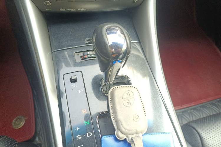 Used Lexus IS 2011 250C
