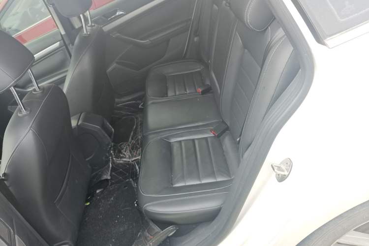 Used Volkswagen Gran Lavida 2017 180TSI DSG Comfort Edition Left Rear Seat