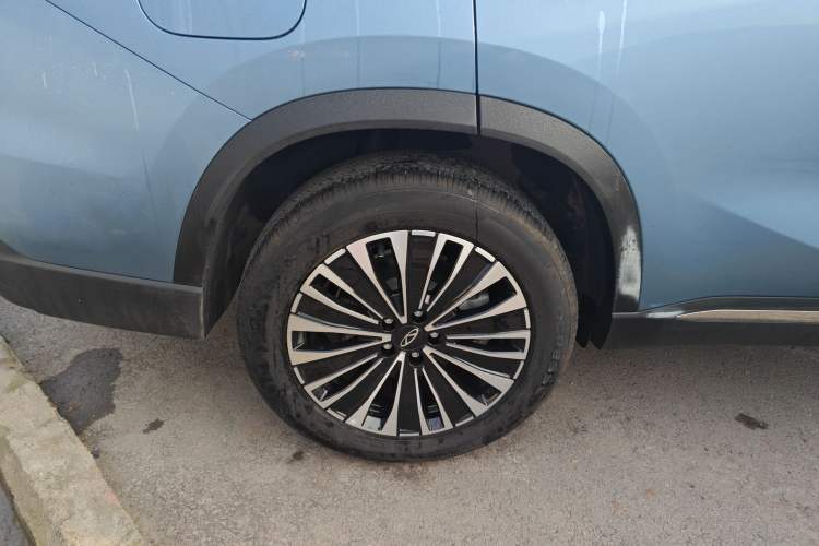 Used Chery Tiggo 8 PLUS C-DM 2025 1.5T 116 km Prestige Version 5 Seats