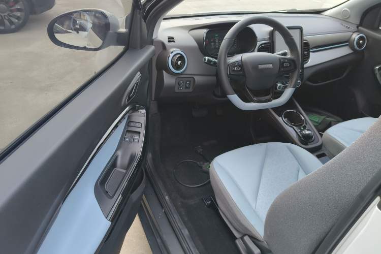 Used Chery QQ Little Ant 2022 Sweet Pink Edition Half-Sugar Version Lithium Iron Phosphate 30 kW 301 km
