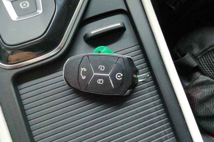 Used Lynk & Co 02 2018 1.5T DCT Two-Wheel Drive Zhaopu Version China V Standard
