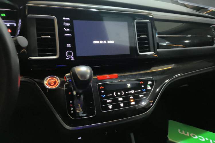 Used Honda Elysion 2019 2.0L Hybrid Luxury Edition