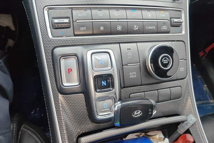 Used Hyundai Santa Fe 2023 Traveler 380T GDi Automatic Two-Wheel Drive GLX Elite Edition
