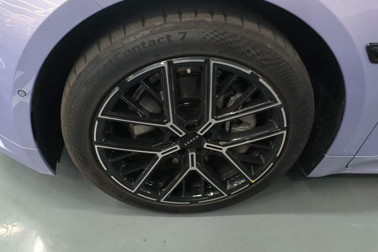 Used Zeekr 001 2026 95° All-Wheel-Drive Max Edition
