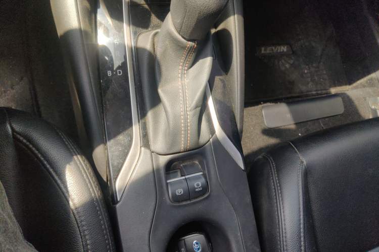 Used Toyota Levin 2023 Smart Electric Hybrid Dual-Engine 1.8L Leading Edition Gear Lever