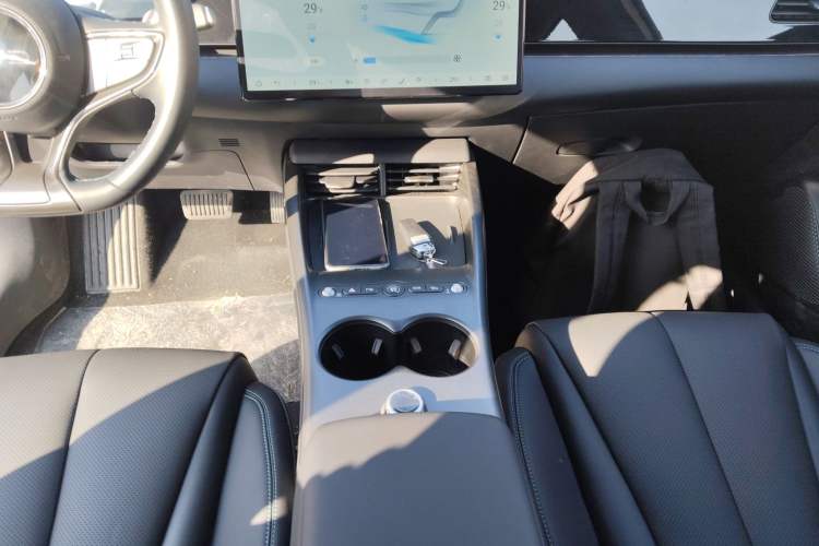 Used BYD Seal 06 New Energy 2025 EV 545KM Flagship Edition Gear Lever