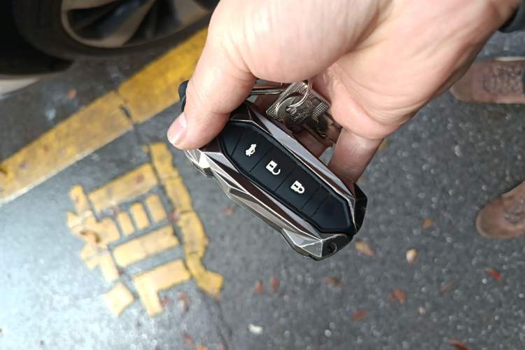 Used GAC Trumpchi GS4 2018 235T Automatic Two-Wheel Drive Luxury Smart Connectivity Version
