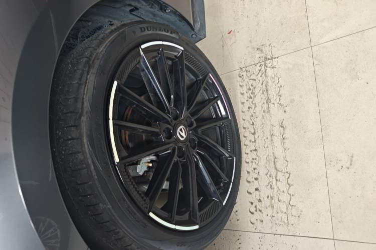 Used CHANGAN UNI-V 2024 1.5T Prestige Sport Edition
