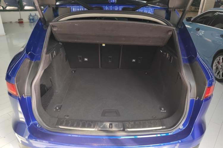 Used Jaguar F-PACE 2019 2.0T Four-Wheel Drive Urban Luxury Edition