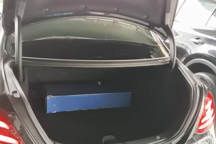 Used Mercedes-Benz E-Class 2019 E 260 L Sport Edition Trunk