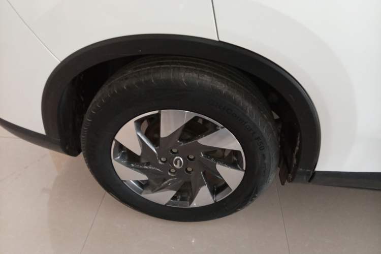 Used GAC Trumpchi GS4 2022 270T Automatic Smart Drive Navigation Edition (Upgraded Version) Right Rear Wheel Hub