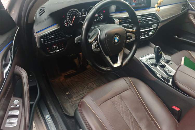 Used BMW 5 Series New Energy 2018 530Le Luxury Package Driver Seat