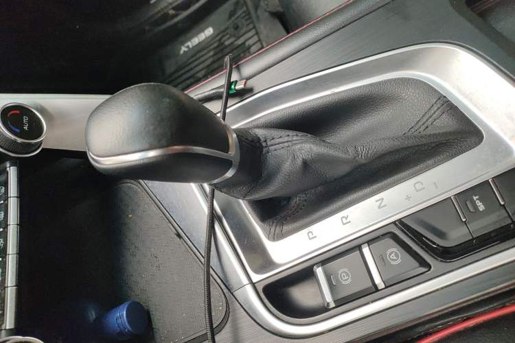 Used Geely Auto Binray 2018 14T CVT Binyi Edition Gear Lever