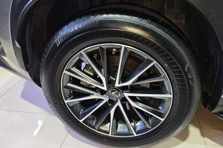 Used Lexus NX 2022 350h Front-Wheel-Drive Innovation Edition
