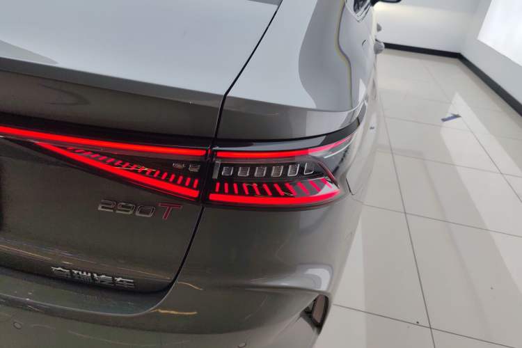 Used Chery Arrizo 8 2023 1.6T DCT Ya
