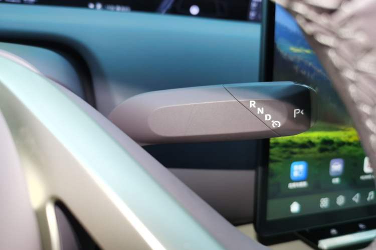 Used Avatr 12 2024 Updated Version 700 Three-Laser Rear-Wheel Drive Luxury Edition
