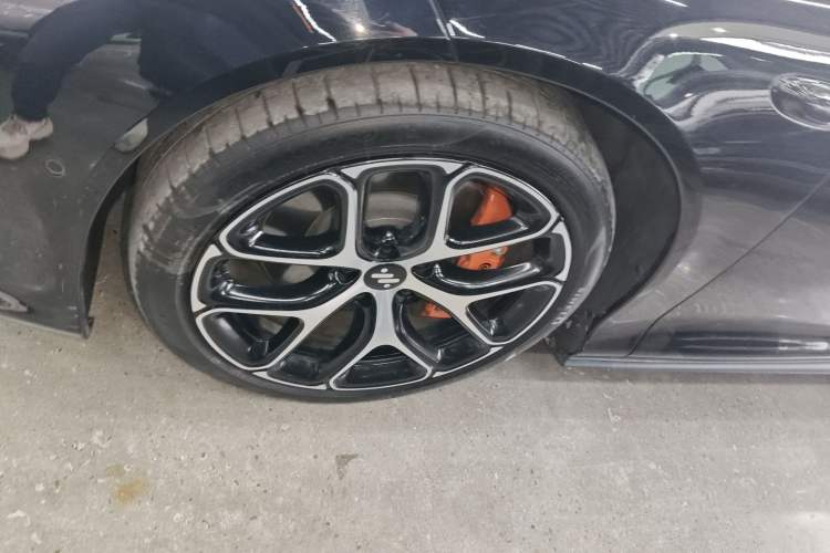 Used IM L6 2025 Ultra Model
