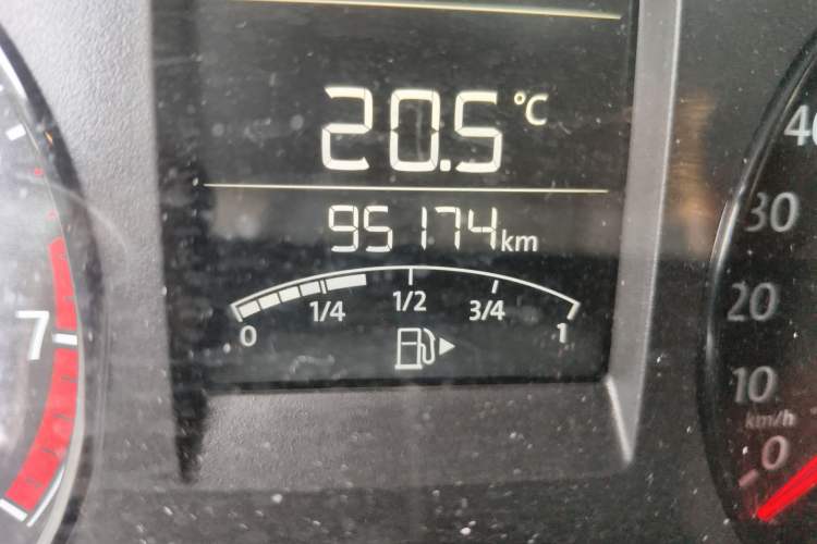 Used Volkswagen Polo 2016 1.4L Manual Fashion Model
