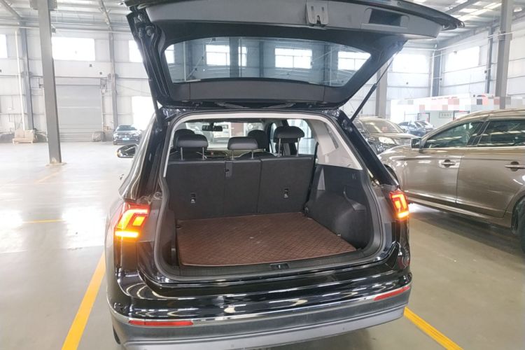 Used Volkswagen Tiguan L 2020 330TSI Automatic Two-Wheel Drive Panoramic Comfort Edition China VI Standard