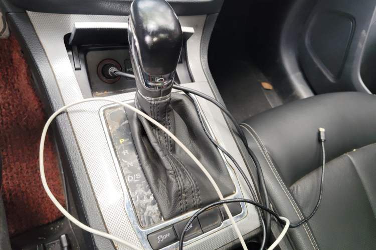 Used Roewe RX5 2016 20T Two-Wheel Drive Automatic Internet Smart Edition