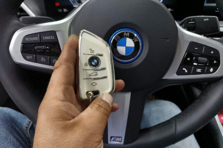 Used BMW i3 2024 eDrive 35 L
