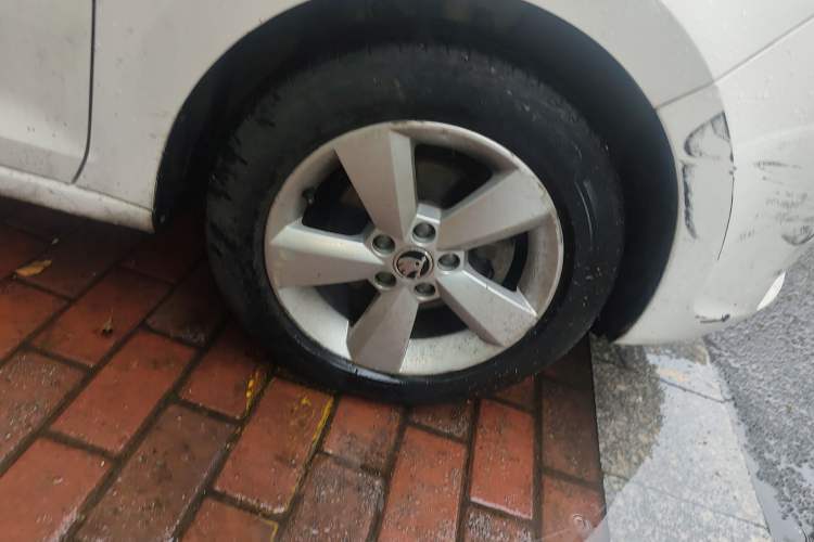 Used Skoda Rapid 2015 1.4L Manual Enjoyment Model