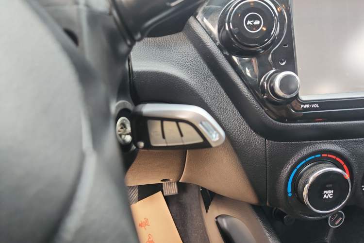 Used Kia K2 2012 Sedan 1.4L MT GLS Commemorative Edition