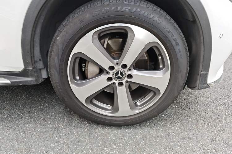 Used Mercedes-Benz GLC 2017 GLC 260 4MATIC Luxury Model