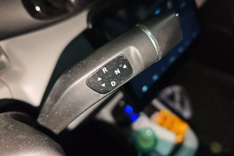 Used Leapmotor T03 2023 310 Lite Edition Gear Lever