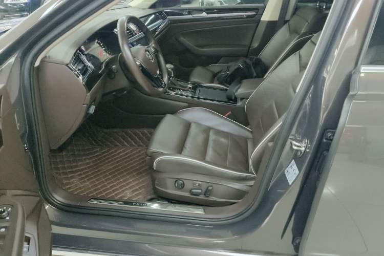 Used Volkswagen Phideon 2016 380TSI Two-Wheel-Drive Supreme Edition