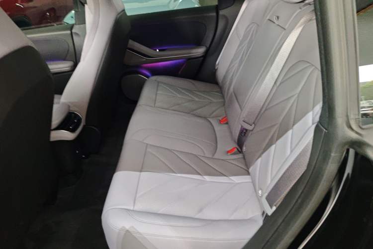 Used Nio ET5T 2024 75kWh Touring Left Rear Seat