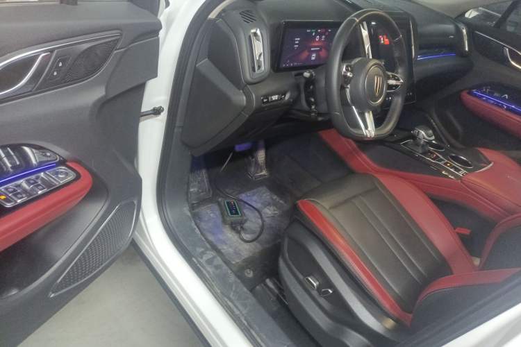 Used Hongqi HS3 2023 1.5T Two-Wheel Drive Shanwei Edition
