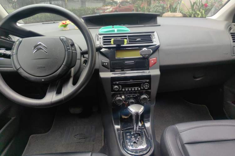 Used Citroen C-Quatre 2014 VTS Version 2.0L Automatic Premium Model Center Console