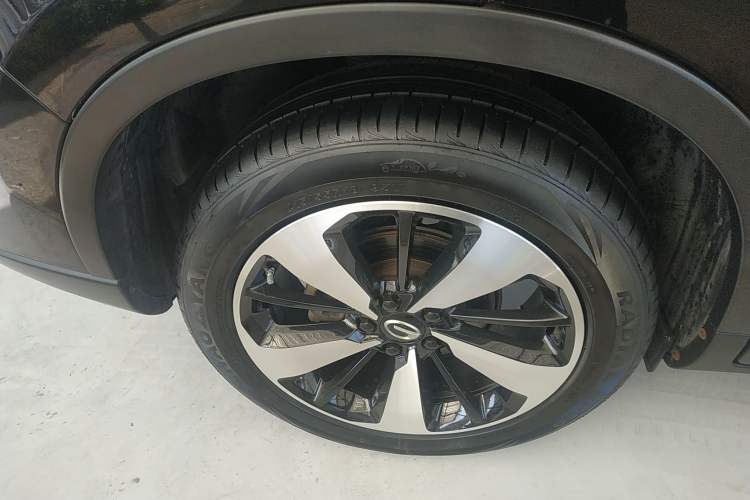 Used GAC Trumpchi GS4 2018 235T Automatic Two-Wheel Drive Luxury Smart Connectivity Millionth Anniversary Edition Exterior 5