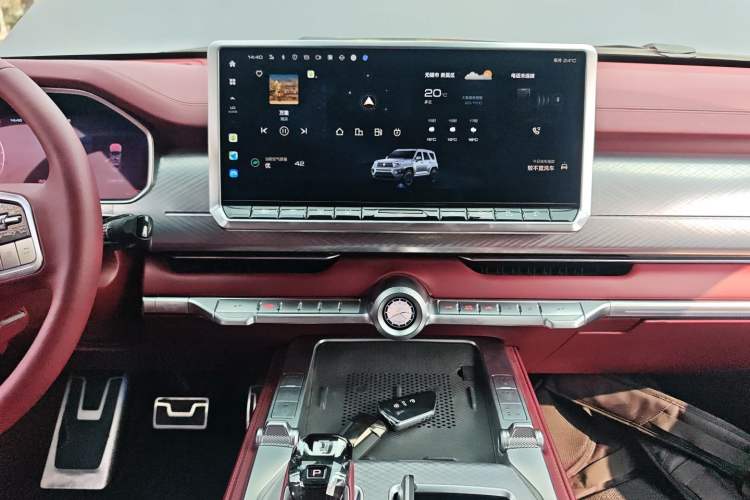 Used Tank 700 New Energy 2024 Hi4-T Extreme Edition Audio And AC Panel