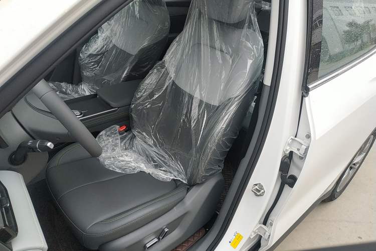 Used Bestune Yueyi 03 2025 445km Joyful Edition