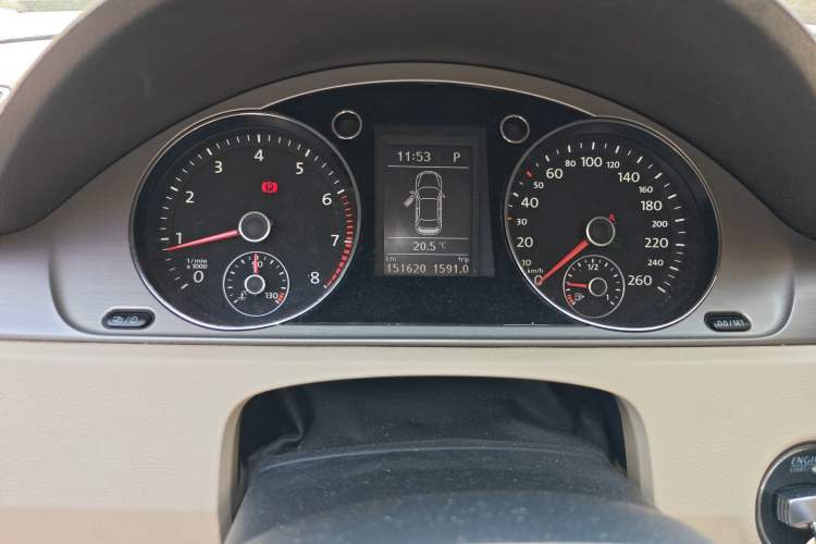 Used Volkswagen Magotan 2012 Revised Version 1.8TSI Leading Edition
