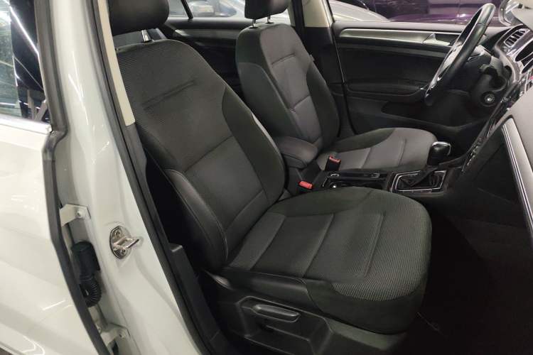 Used Volkswagen Golf 2019 1.6L Automatic Comfort Model China V Standard
