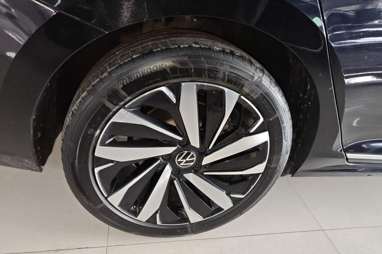 Used Volkswagen Passat 2025 Premium Version 380TSI Dragon Edition