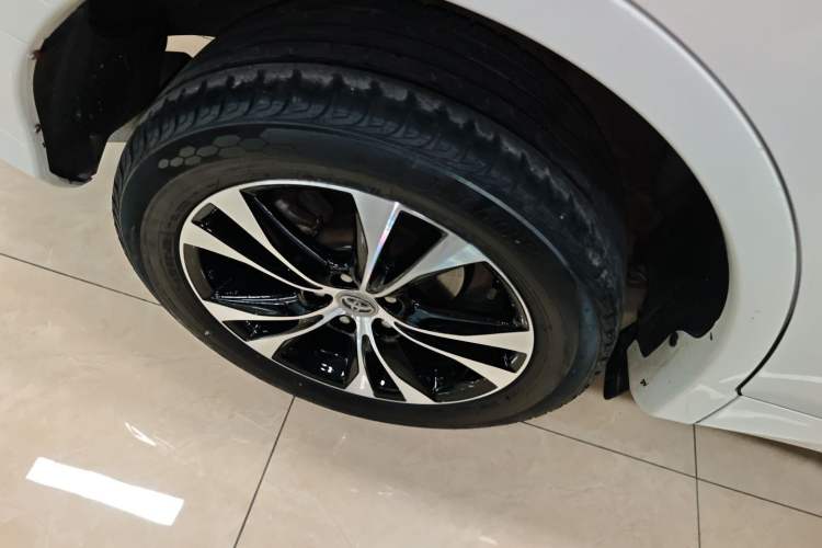 Used Toyota RAV4 2015 2.5L Automatic 4x4 Elite Edition