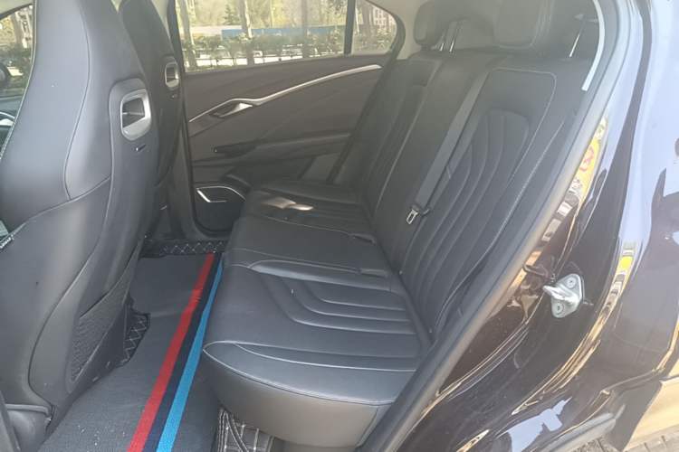 Used NETA U 2022 Zhi 400 Lithium-Nickel-Manganese-Cobalt Energy System
