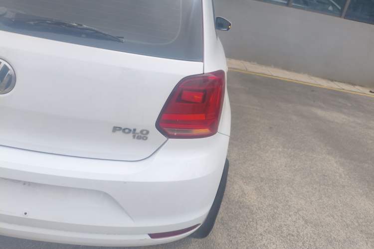 Used Volkswagen Polo 2016 1.6L Automatic Comfort Model Right Rear Taillight