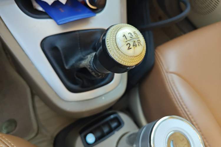 Used Hyundai Tucson 2013 2.0L Manual Two-Wheel Drive Fashion Edition