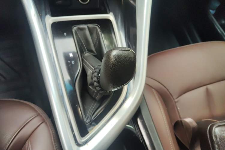 Used Buick GL6 2019 18T 6-Seater Connected Luxury Version China V Standard
