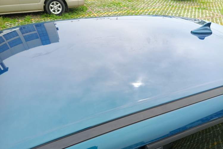 Used ORA Good Cat 2023 401 km Standard Range Luxury Version Lithium Iron Phosphate Roof