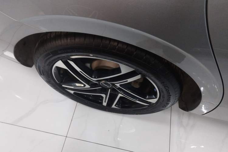 Used Roewe D7 2023 DMH 125km Flagship Edition